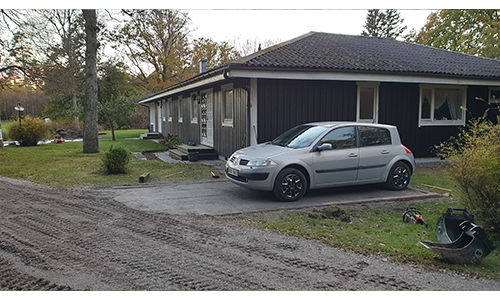 Extra parkeringsplats på gräsmatta